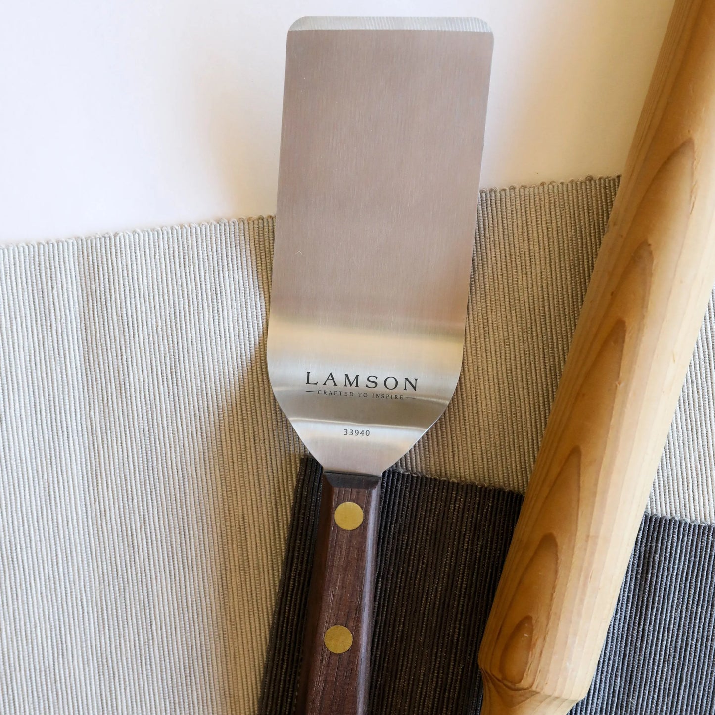 Easy-Entry Turner with Walnut Handle 2.5" x 4"