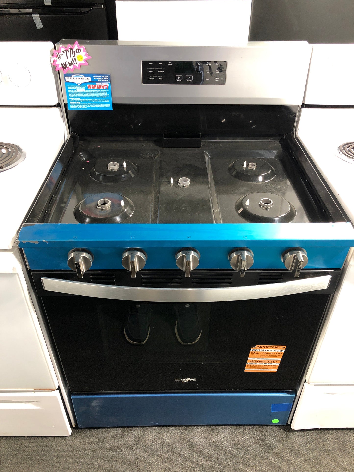 NEW. 5 Burner Whirlpool Gas Range