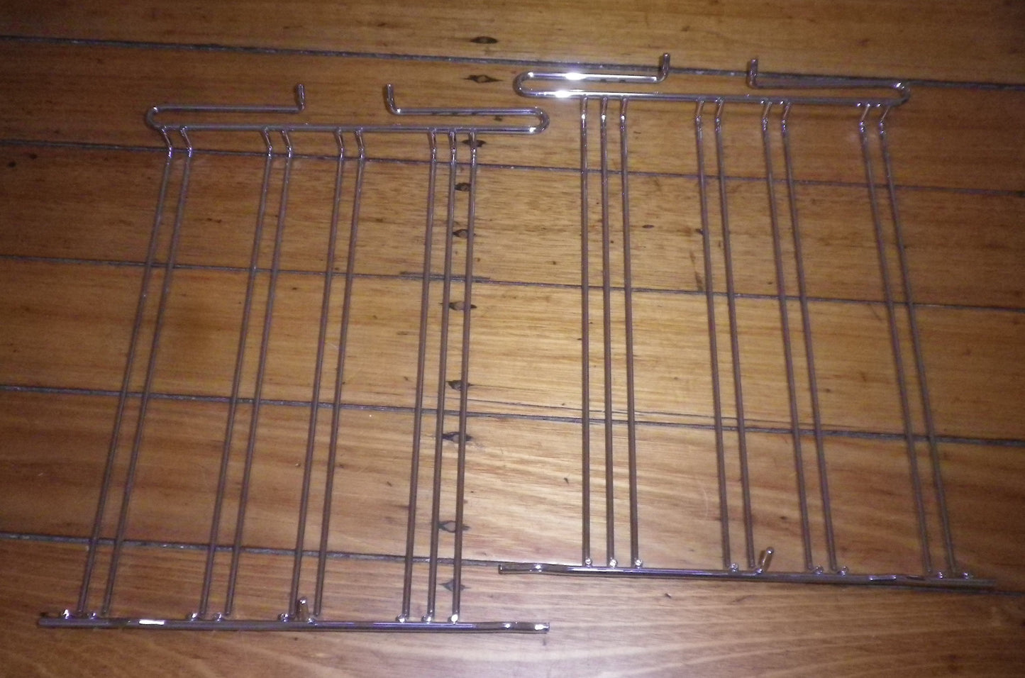 AEG, Electrolux, Westinghouse 5 Piece Stove Oven Rack Set - Part # 4055471074