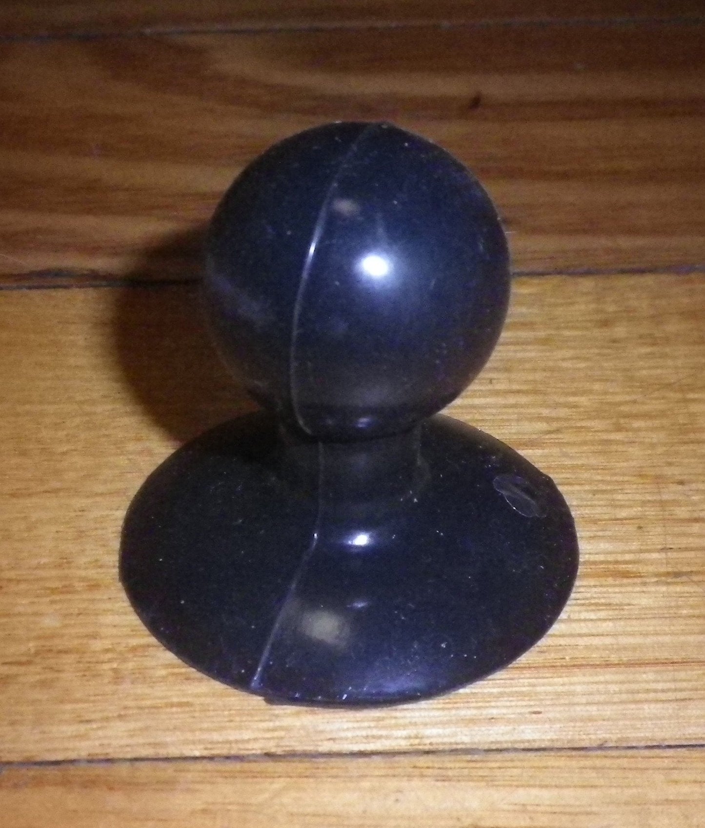 Electrolux EMB2529DSE Microwave Rubber Suction Door Knob - Part # 4055867388