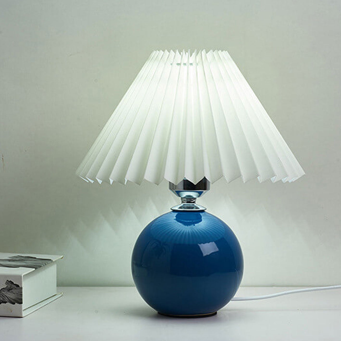 Nordic Ceramic Table Lamp With Pleated Fabric Shade
