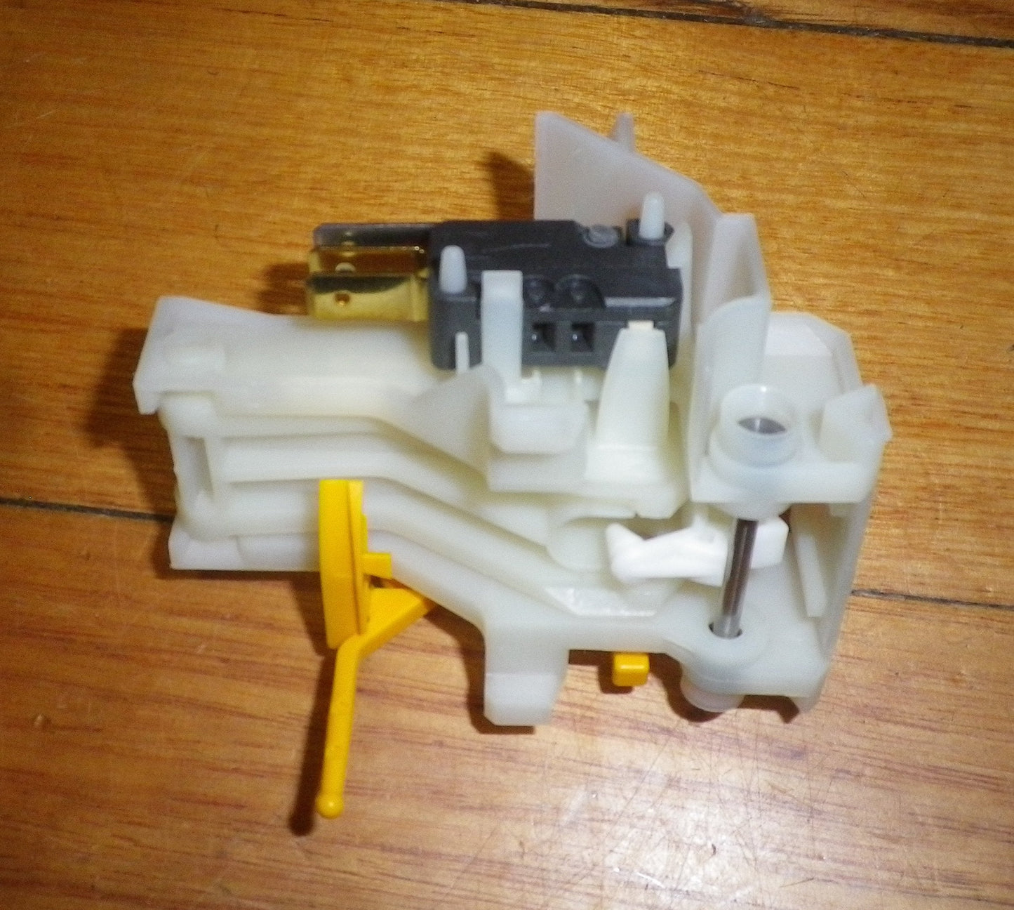 Bosch SGS55M98AU Series Door Latch Assembly - Part # 444896, 00444896