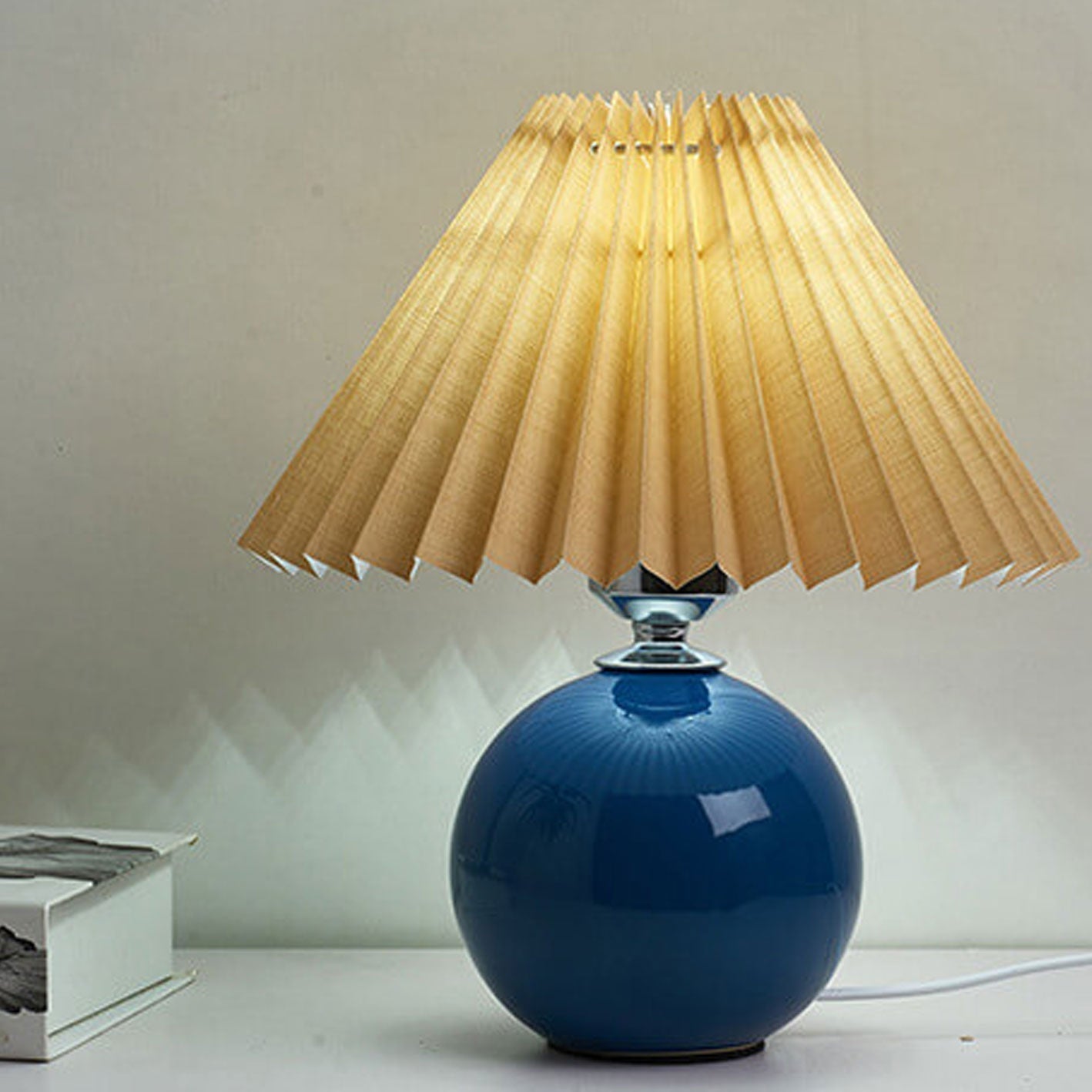 Nordic Ceramic Table Lamp With Pleated Fabric Shade
