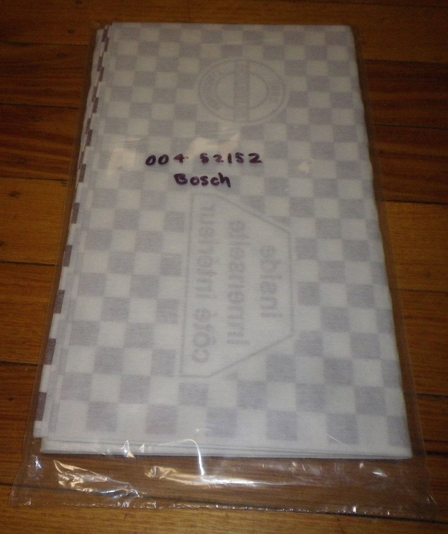 Bosch Early Rangehood Grease Filter Material 42cm x 98cm (6 sheets) - Part # 452152
