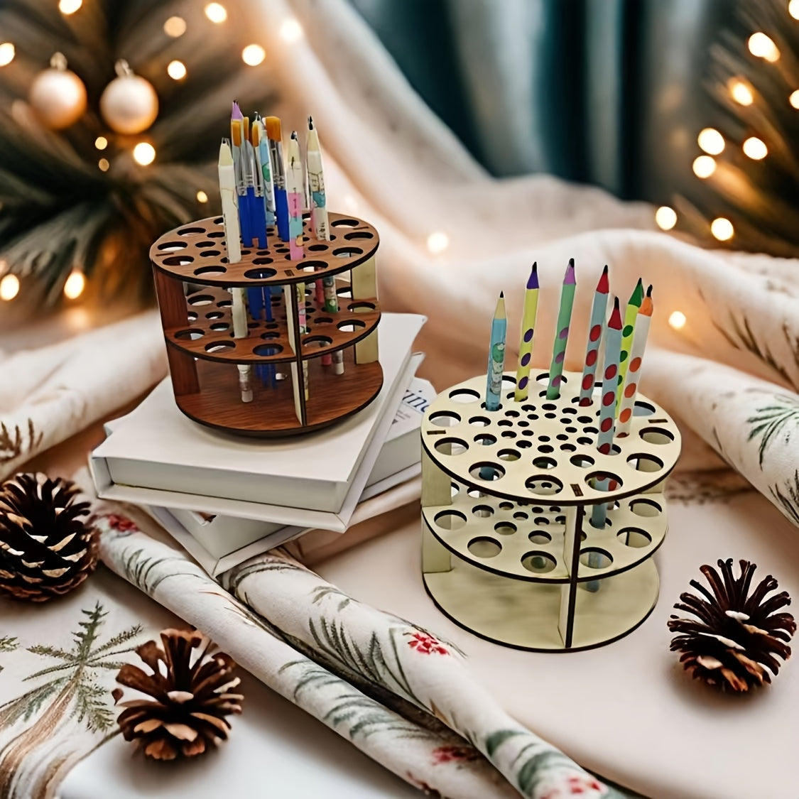 Rotating Circular Multifunctional Art Pen Holder - DN2J