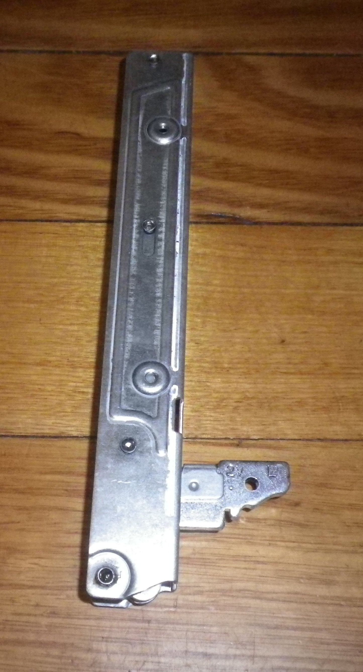 Whirlpool, Ariston Underbench Oven Door Hinge - Part # 480121100261, SE209