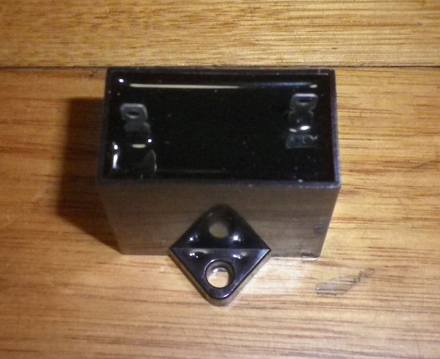 4uF 450Volt Motor Start/Run Capacitor - Part # 4SML450