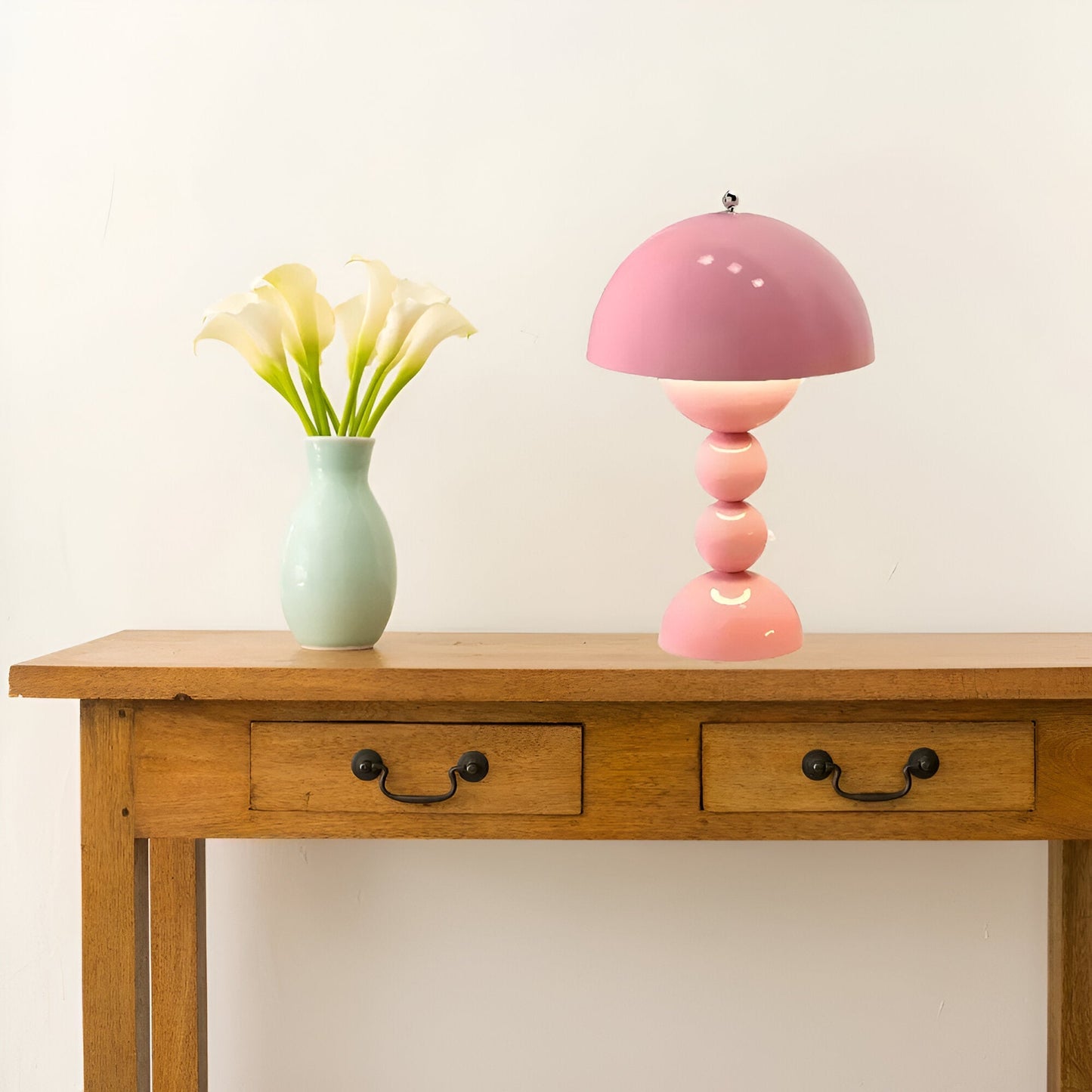 Wireless Bud Table Lamp With Stacked Sphere Base