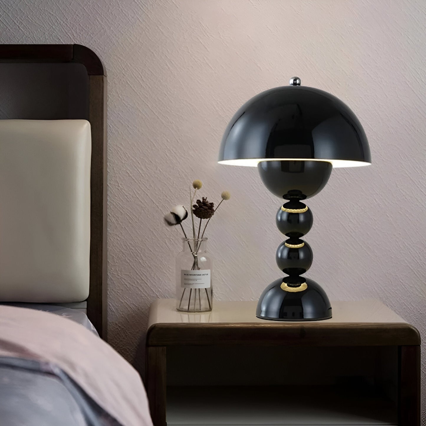 Wireless Bud Table Lamp With Stacked Sphere Base