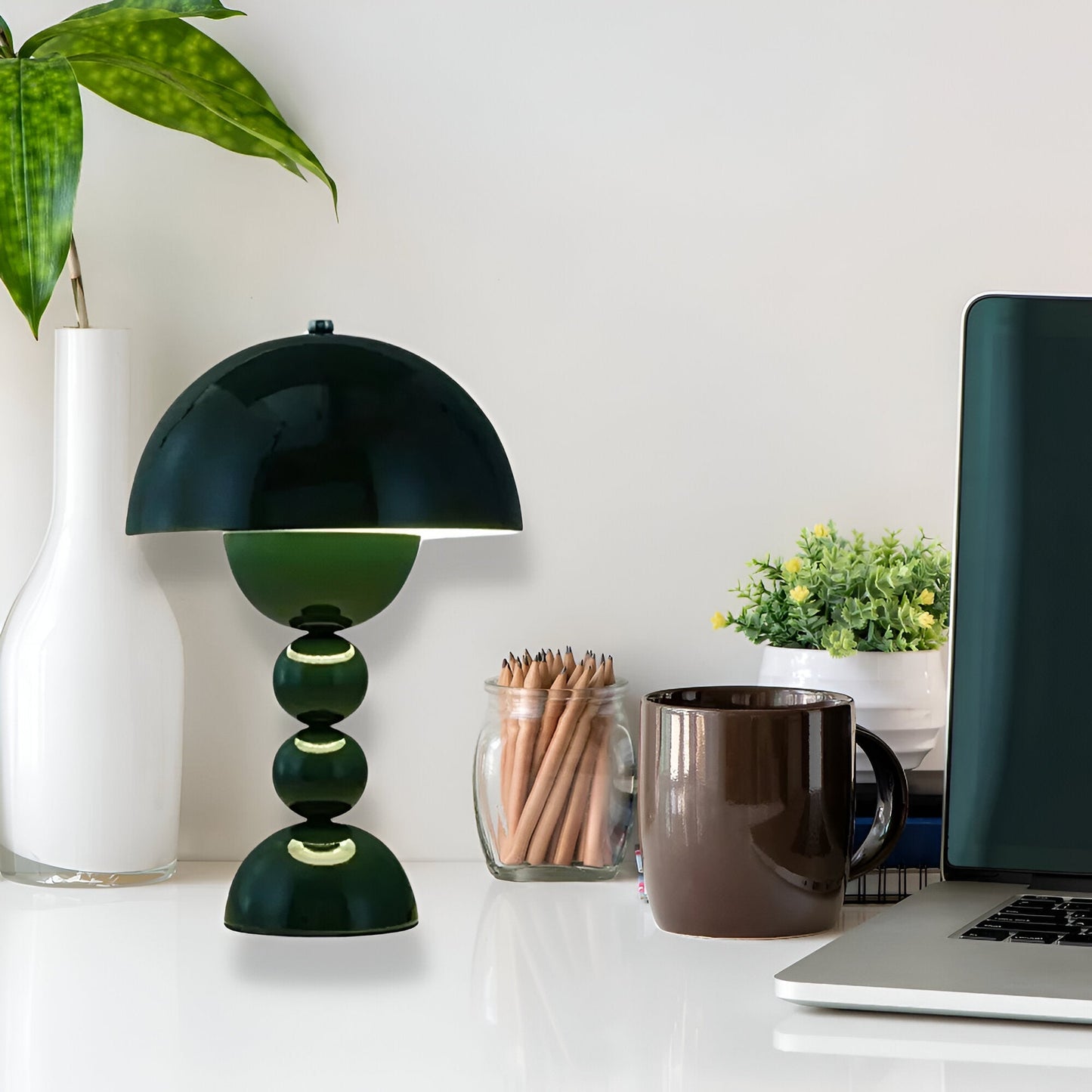 Wireless Bud Table Lamp With Stacked Sphere Base
