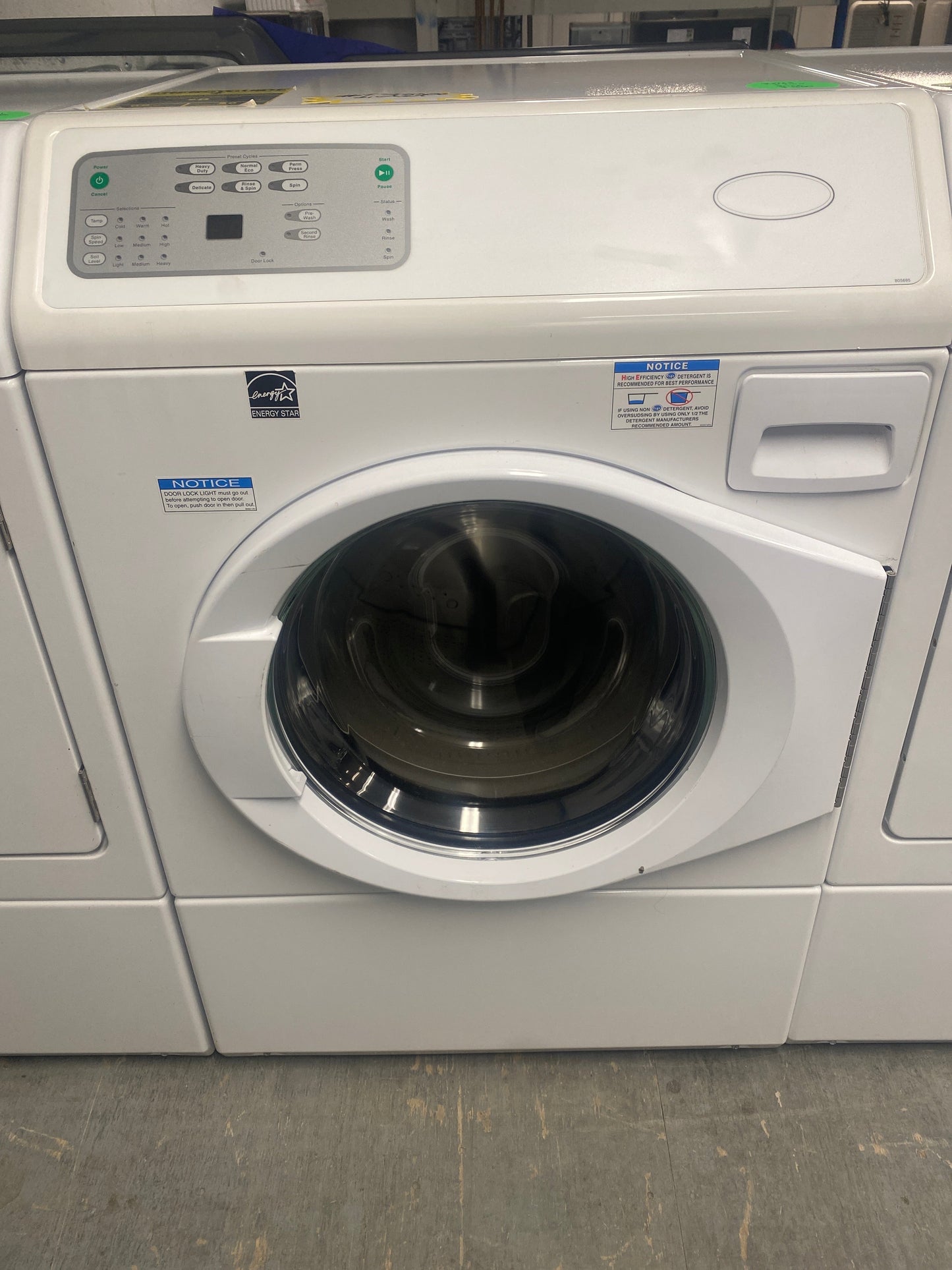 Ipso Commercial Front-Load Washer