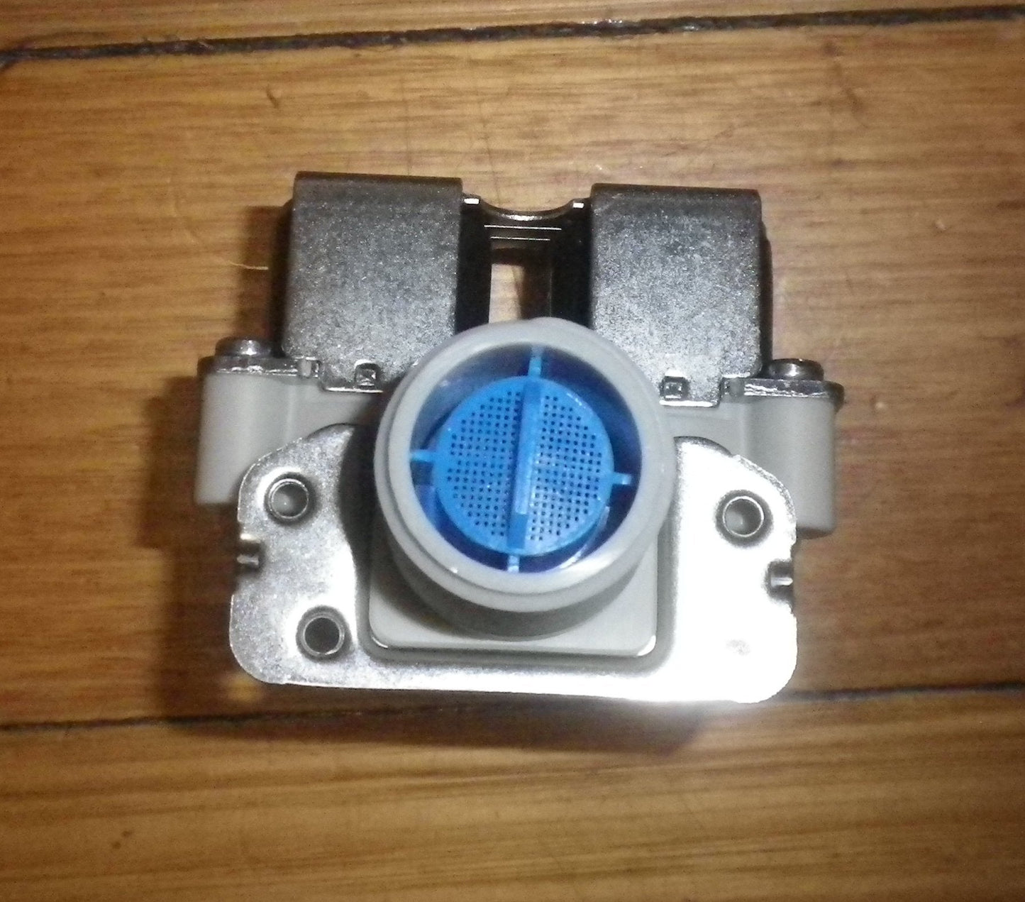 LG 10mm Straight Through WV10-1410B/W Dual 12volt Inlet Valve - Part # 5221EN1005N