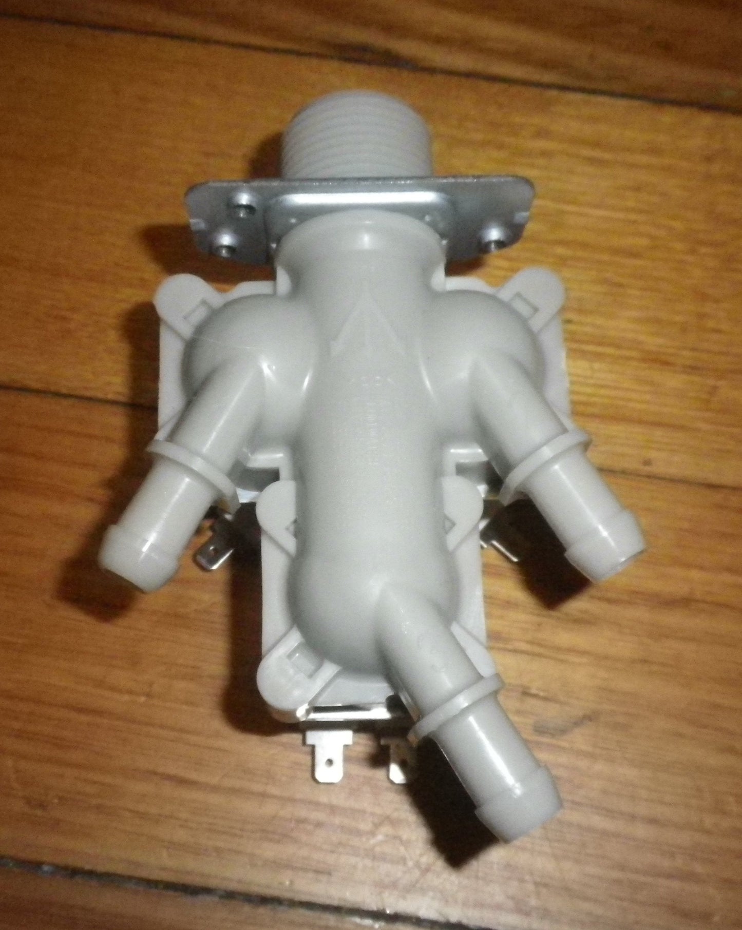 LG WXL-1014 Triple Outlet 10mm Straight Inlet Valve - Part # 5221ER1003N
