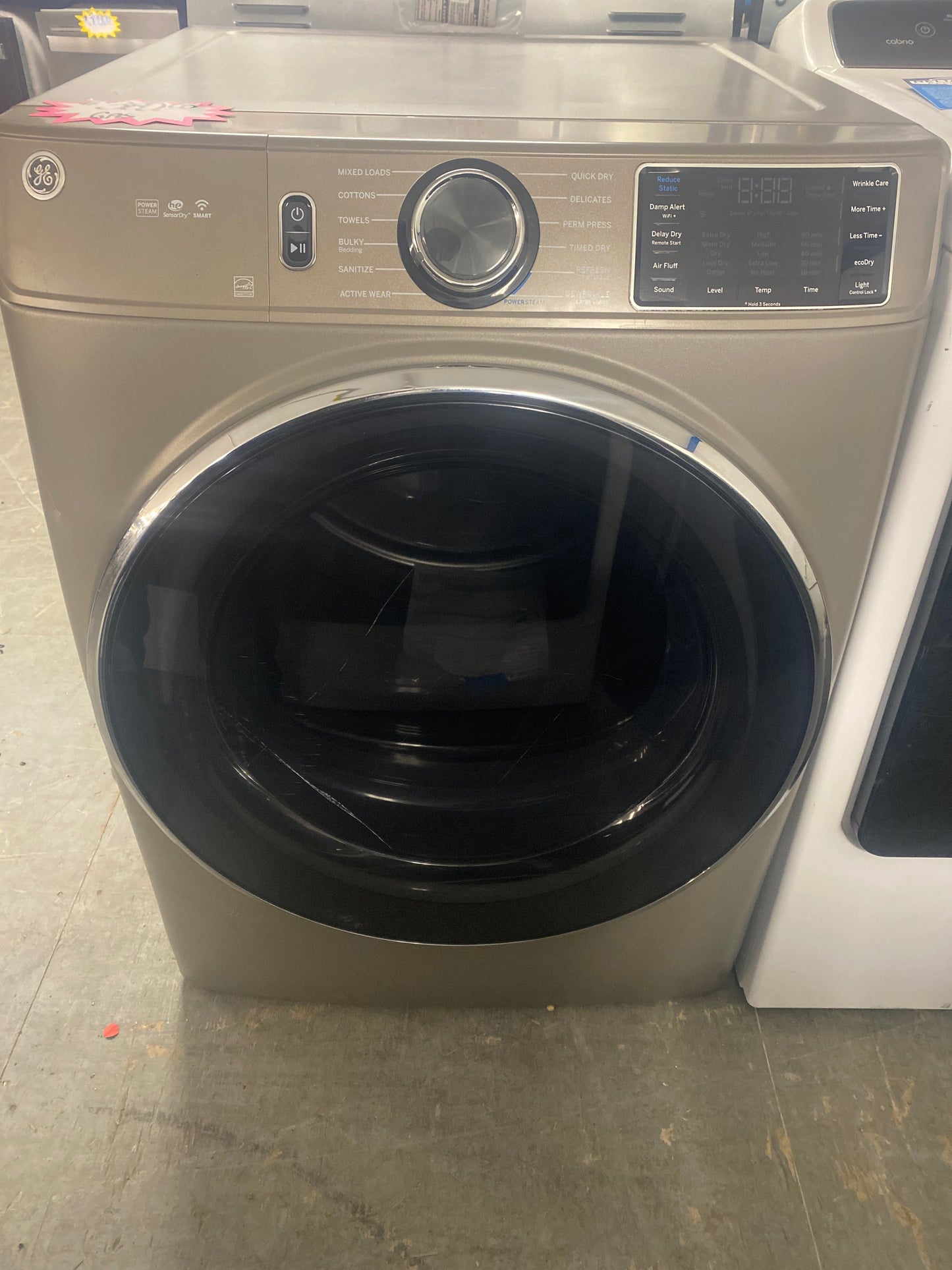 GE 7.4 cu. ft. Capacity Natural Gas Dryer