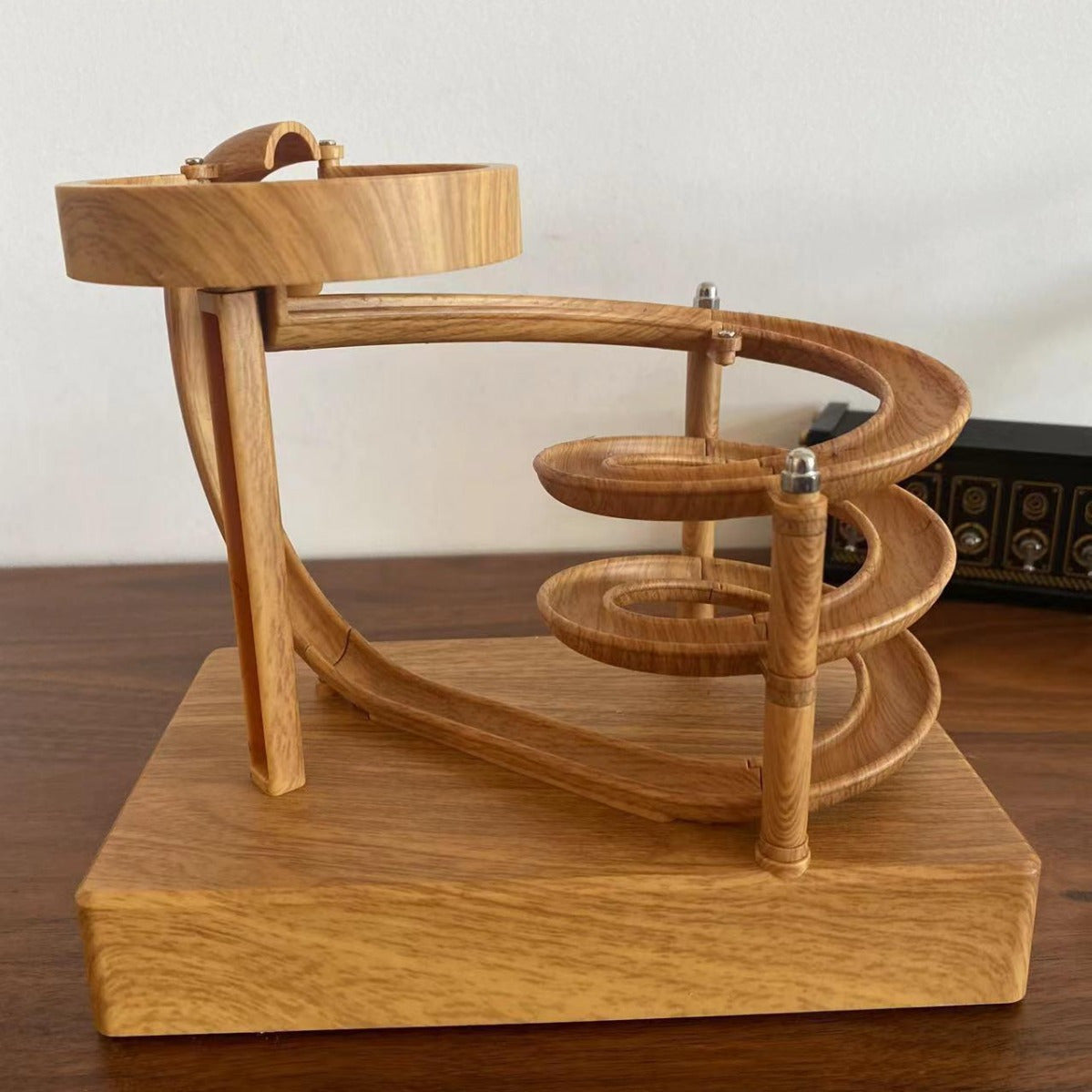 Elegant Newtons Cradle Desk Decor-C2MO