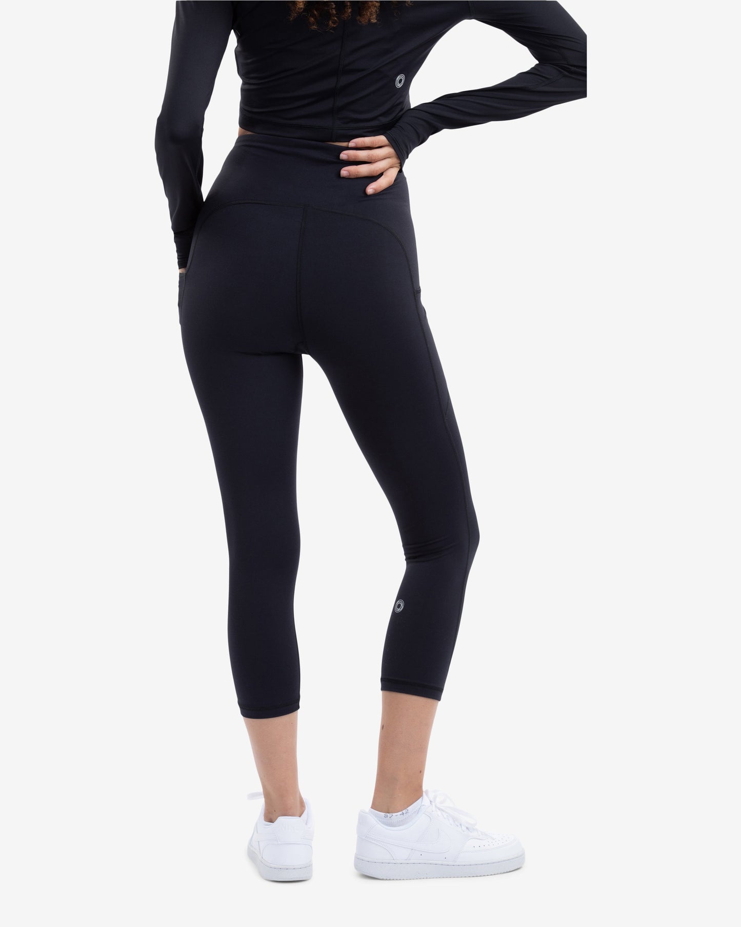 SALE - WOMEN'S COMPRESSION CAPRI LEGGINGS (6103S)