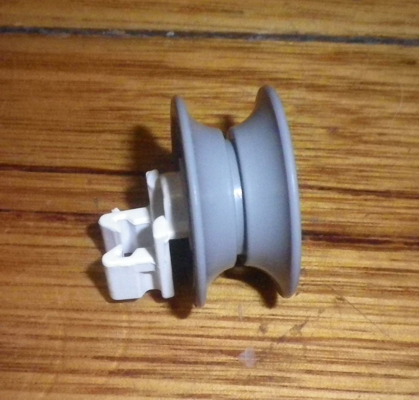 Bosch SMU Series Compatible Dishwasher Upper Basket Wheel - Part # 611666NG