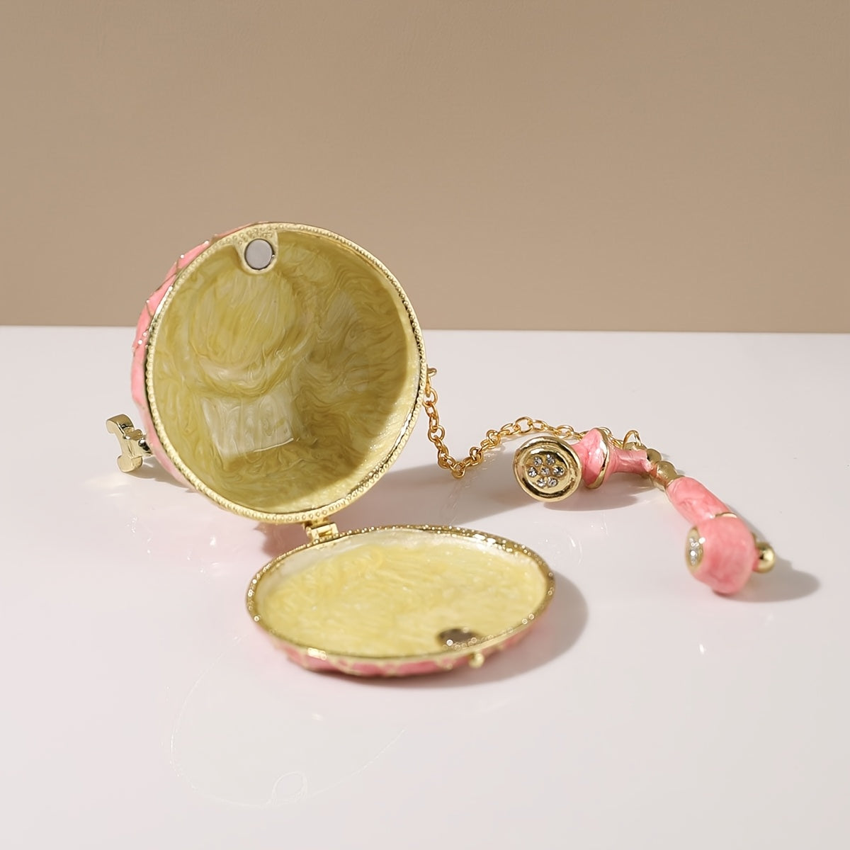 Vintage-Inspired Metal Pink Telephone Figurine - TCH9