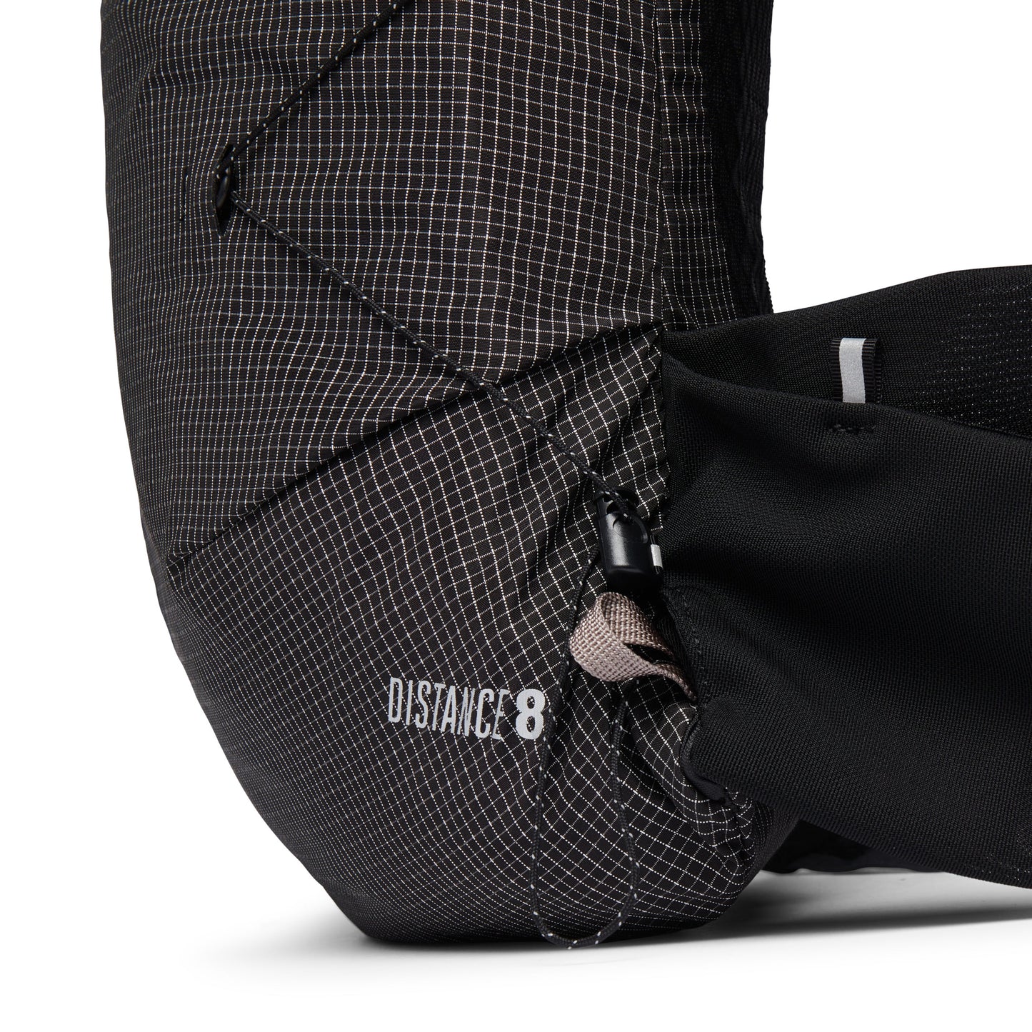 Distance 8 Backpack - Past Season