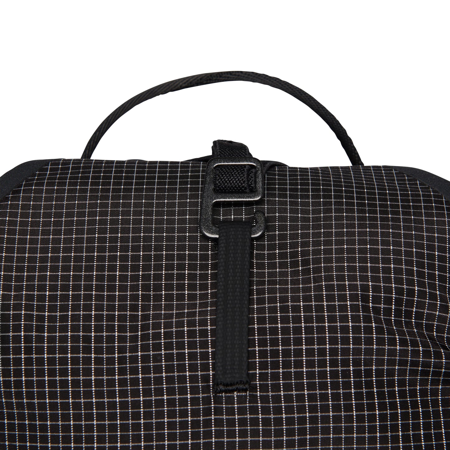 Distance 8 Backpack - Past Season
