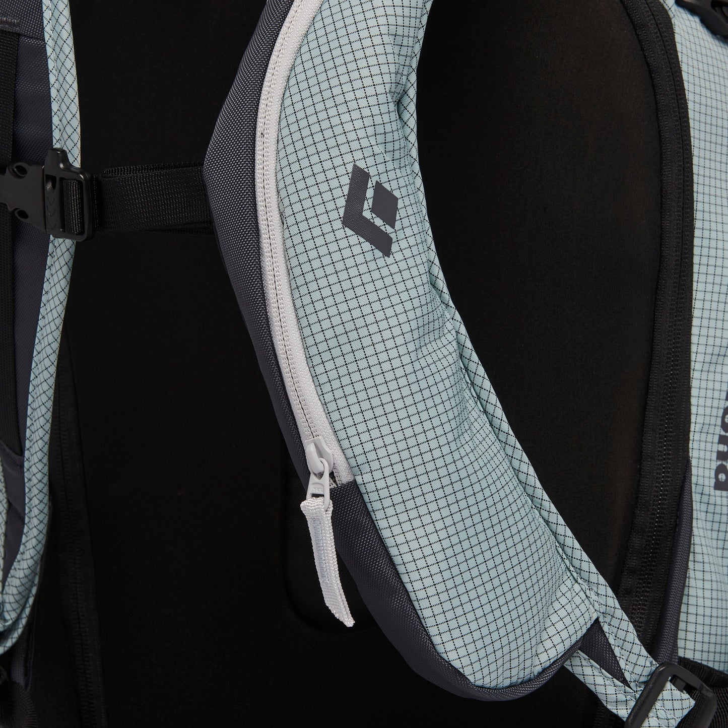 Dawn Patrol 32 Backpack - Past Season