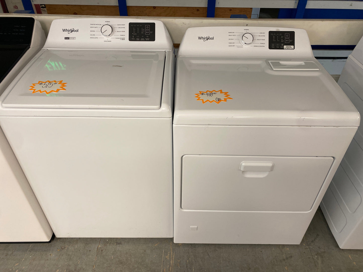 Whirlpool Washer w/ Removable agitator & 7.0 cu. ft. Natural Gas Dryer Set