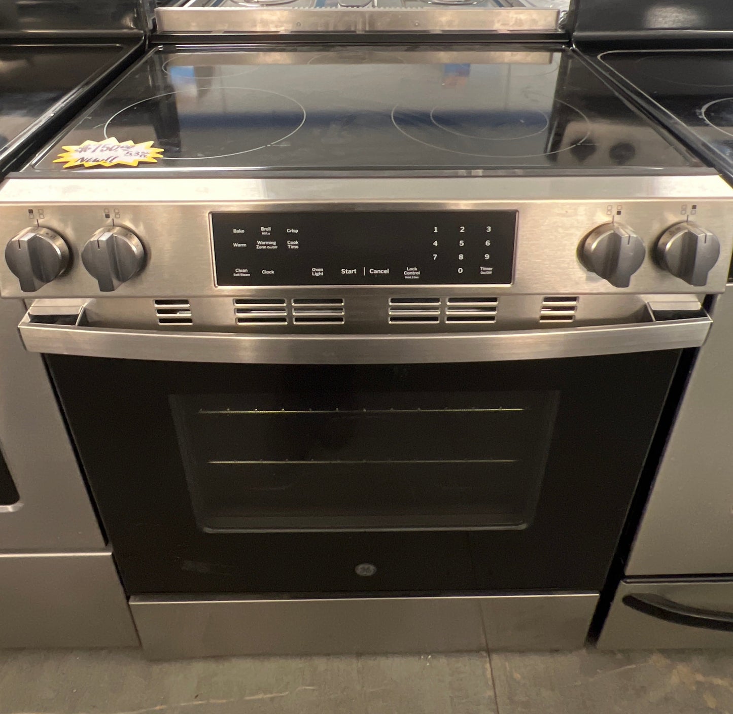 NEW!! GE Electric Range 5.3 c.u f.t