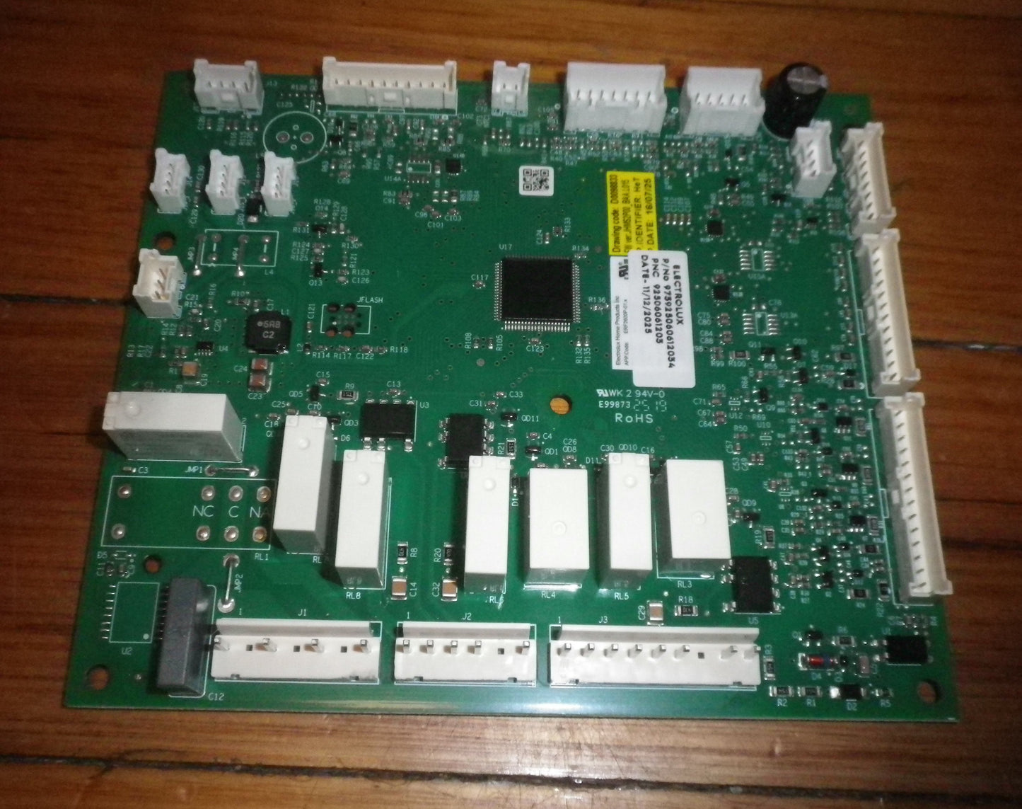 Westinghouse WQE6870BA Fridge Main Control Module PCB - Part # 973925060612034