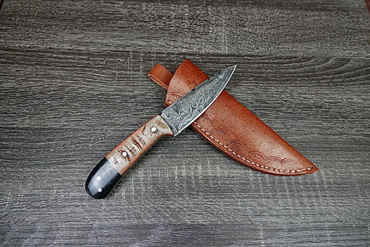 Handmade Damascus Steel Hunting Survival EDC knife Bull/Rams Horn Handle, Leather Sheath