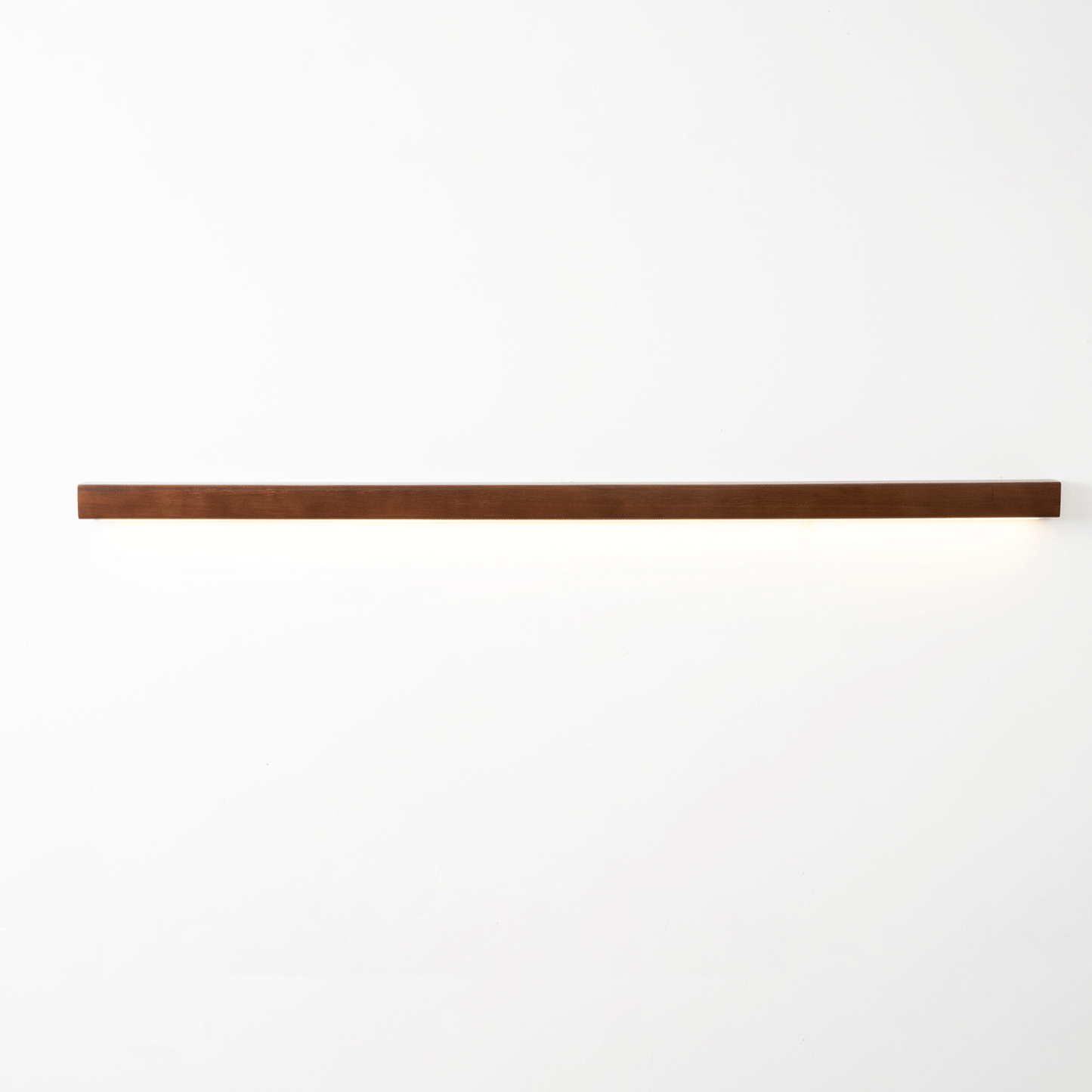 Minimalist Linear Wood Wall Light With Soft Downlight