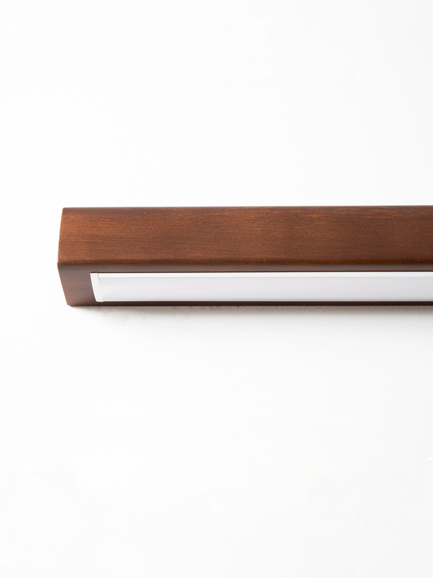 Minimalist Linear Wood Wall Light With Soft Downlight