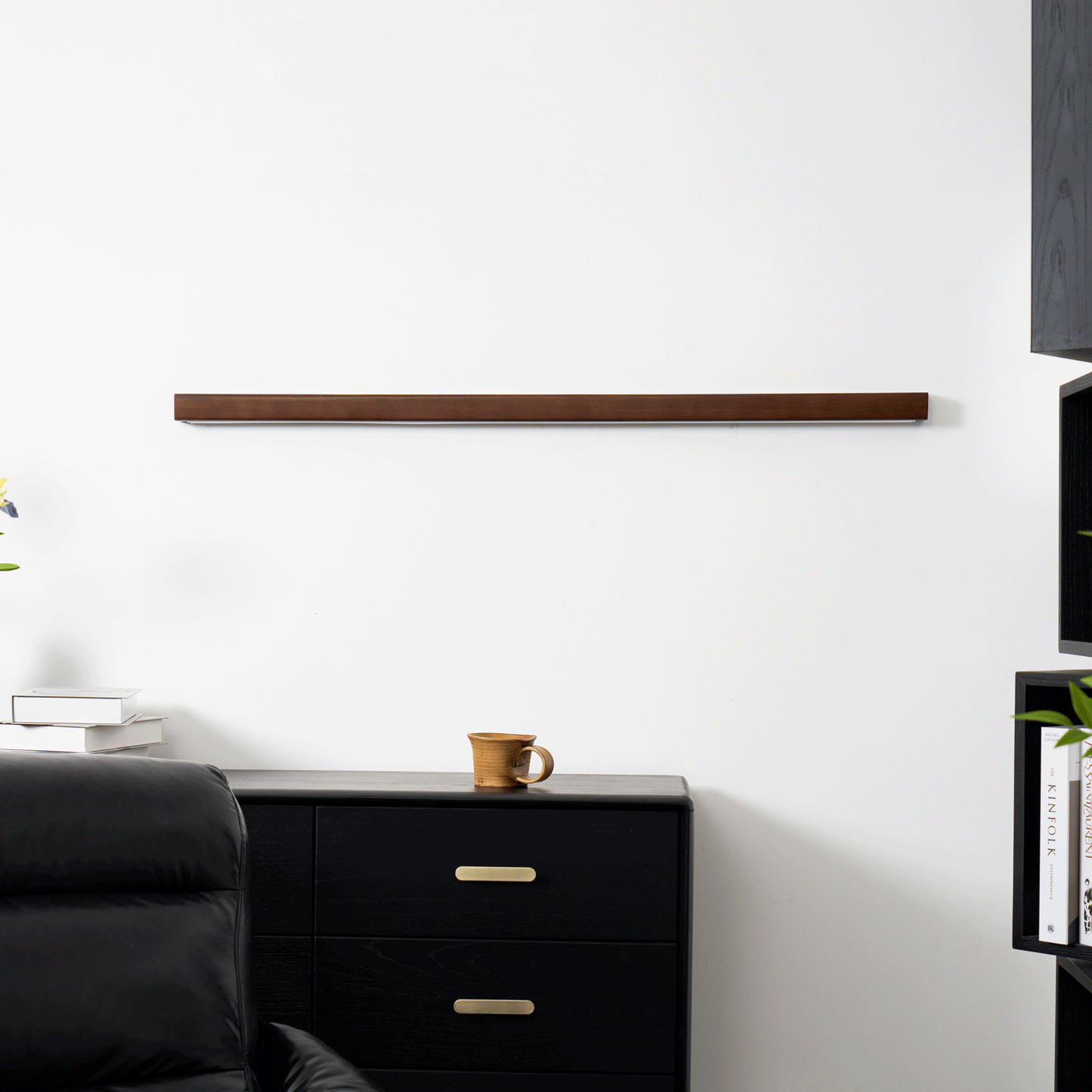 Minimalist Linear Wood Wall Light With Soft Downlight