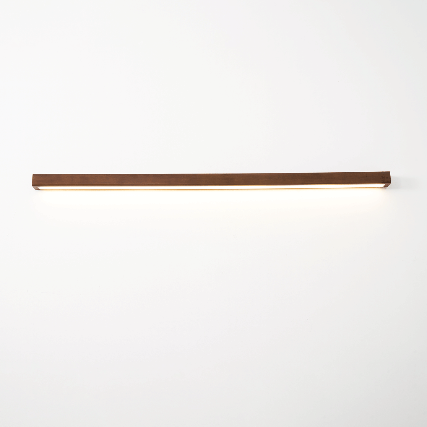 Minimalist Linear Wood Wall Light With Soft Downlight