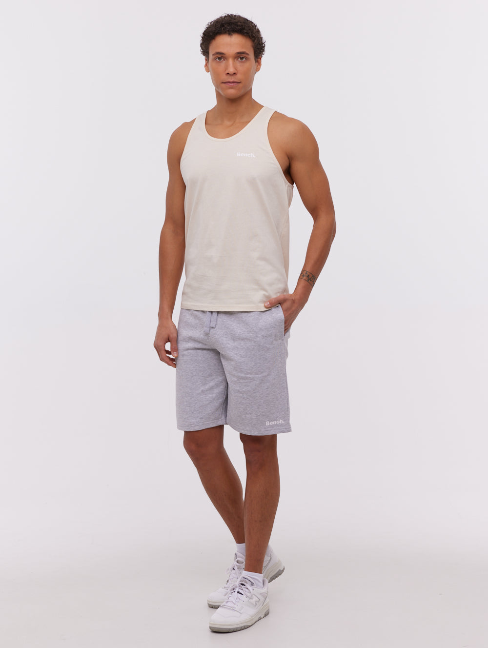 Vetral Emblem Shorts - Grey