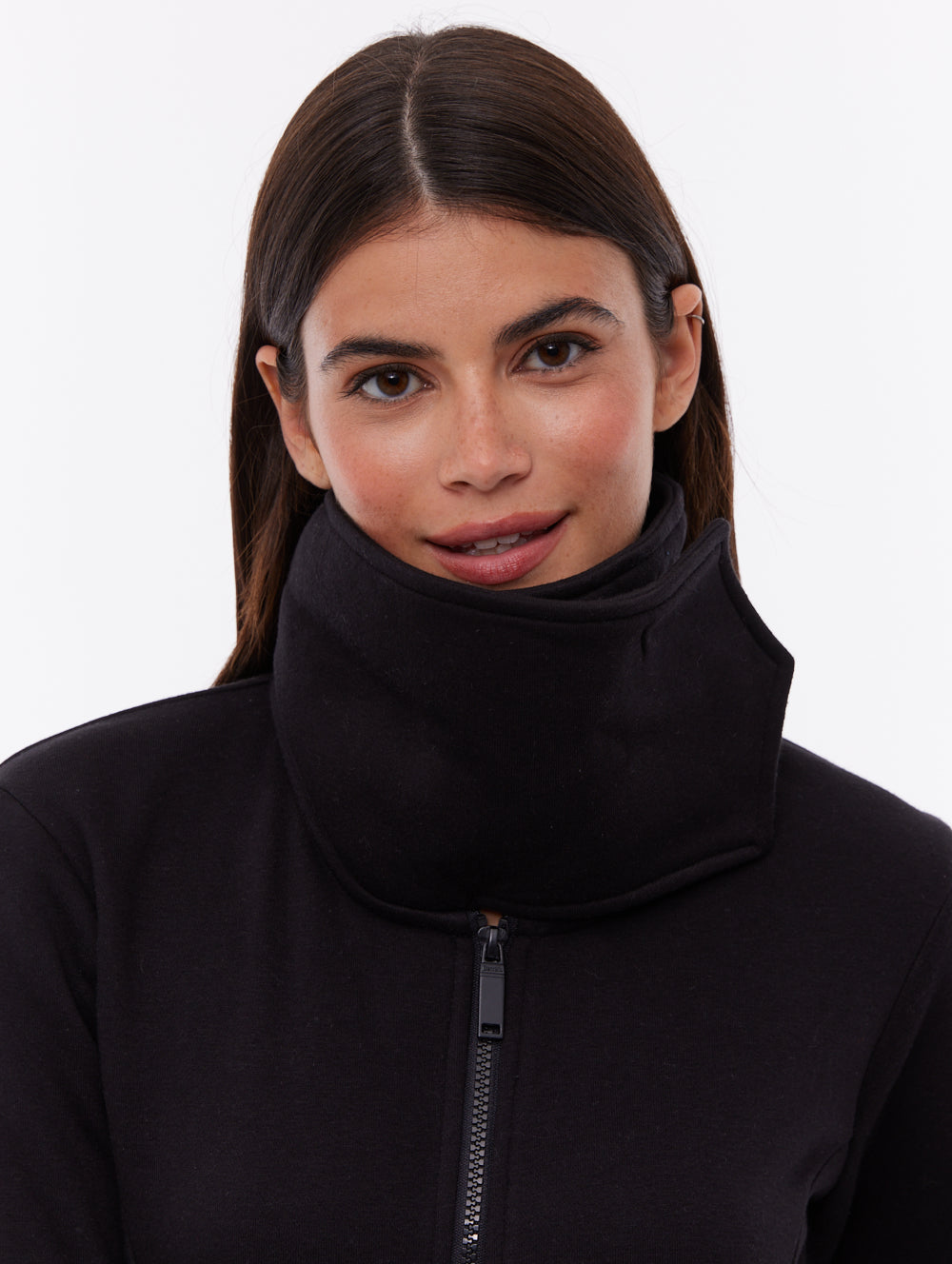 Jaya Wrap-Neck Zip-Up - Black