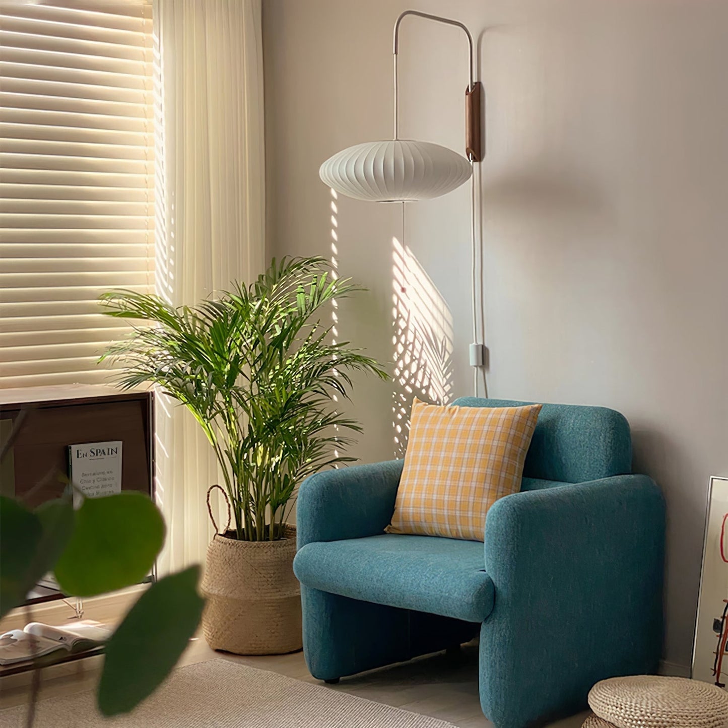 Ribbed Oval Wall Sconce With Pull Chain And Curved Arm