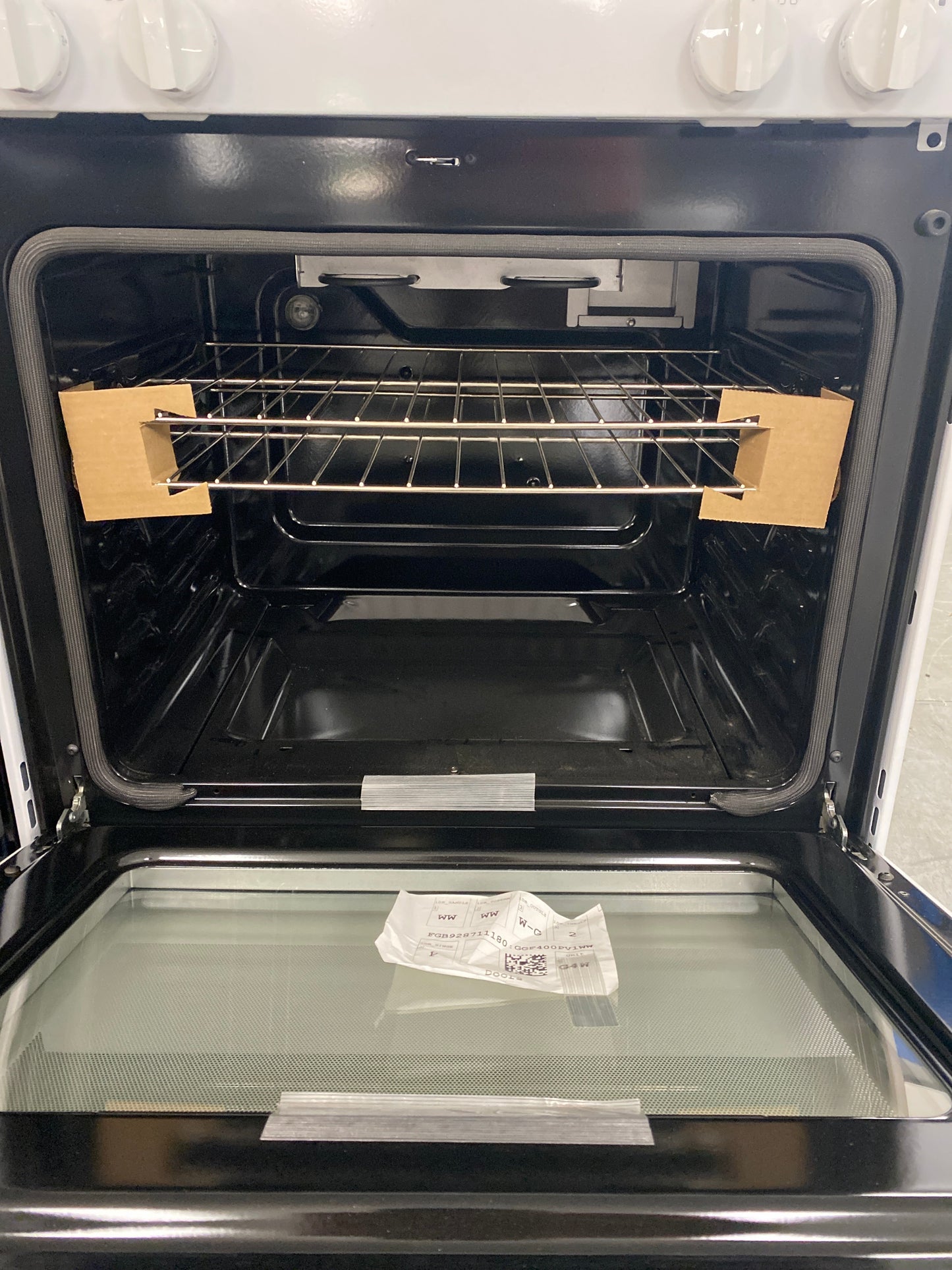 New! GE 4-Burner Natural Gas Range