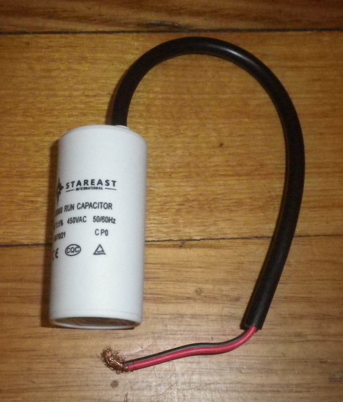 6uF 450Volt Motor Run Capacitor with Wires - Part # CAP006W