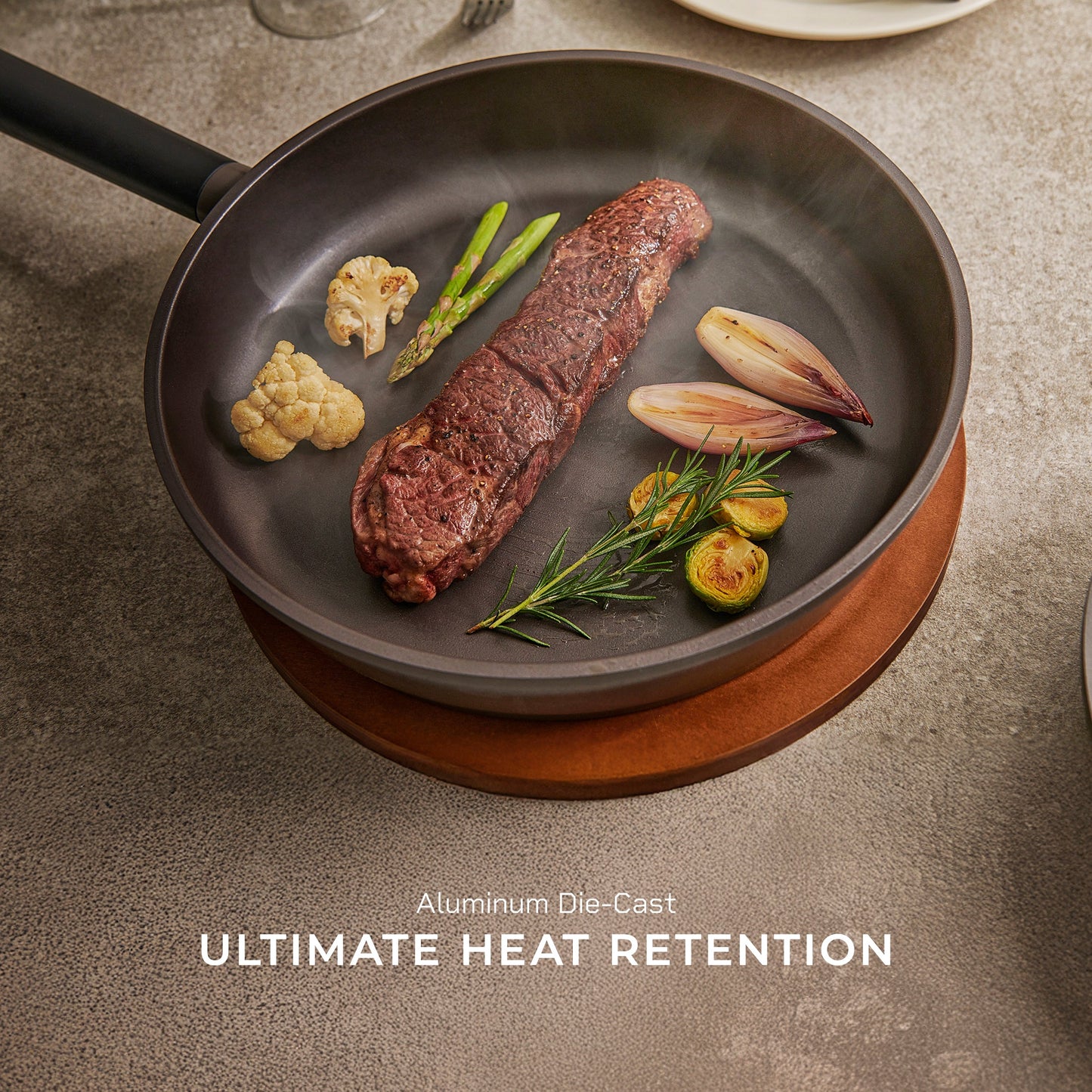 [New] 11 in Kyndell Nonstick Ceramic Frying Pan, Induction Compatible (CFP-B2810HGB)