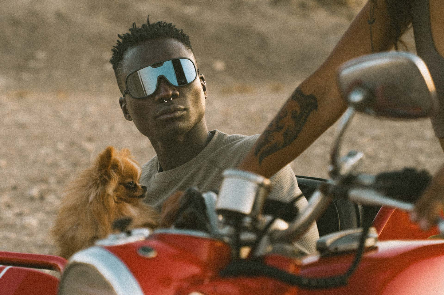 Refugio, Ombraz Armless Sunglasses