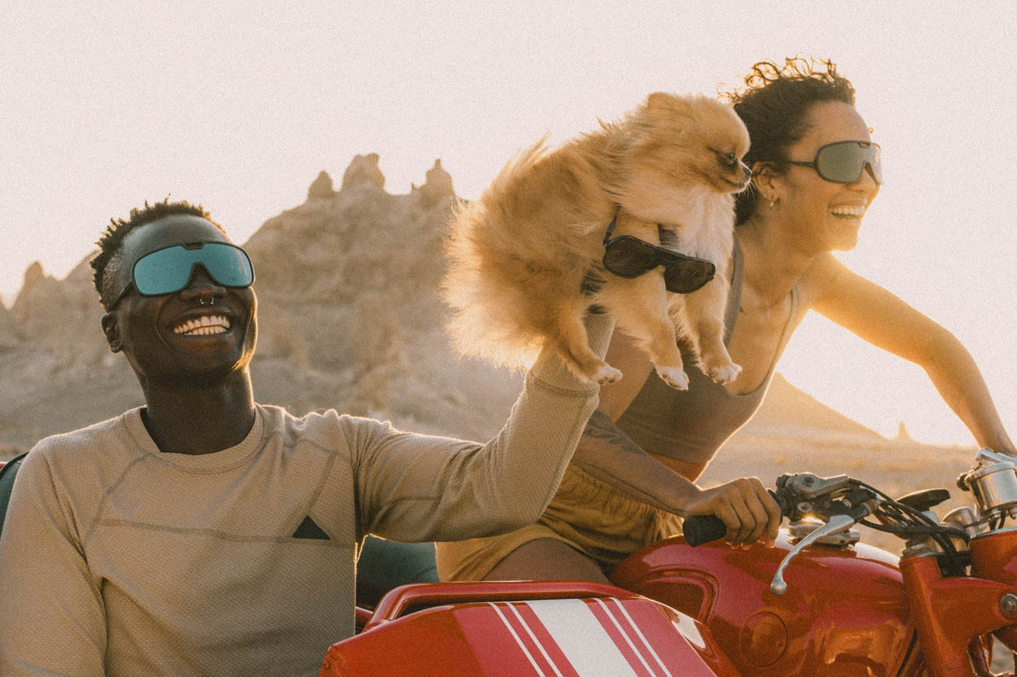 Refugio, Ombraz Armless Sunglasses