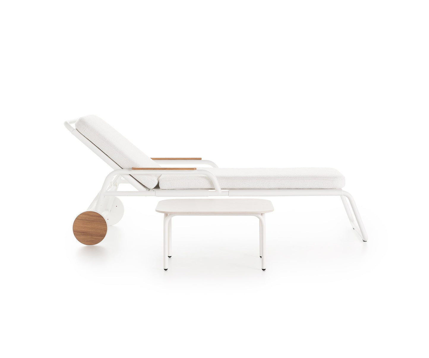 Capa Chaise Lounge