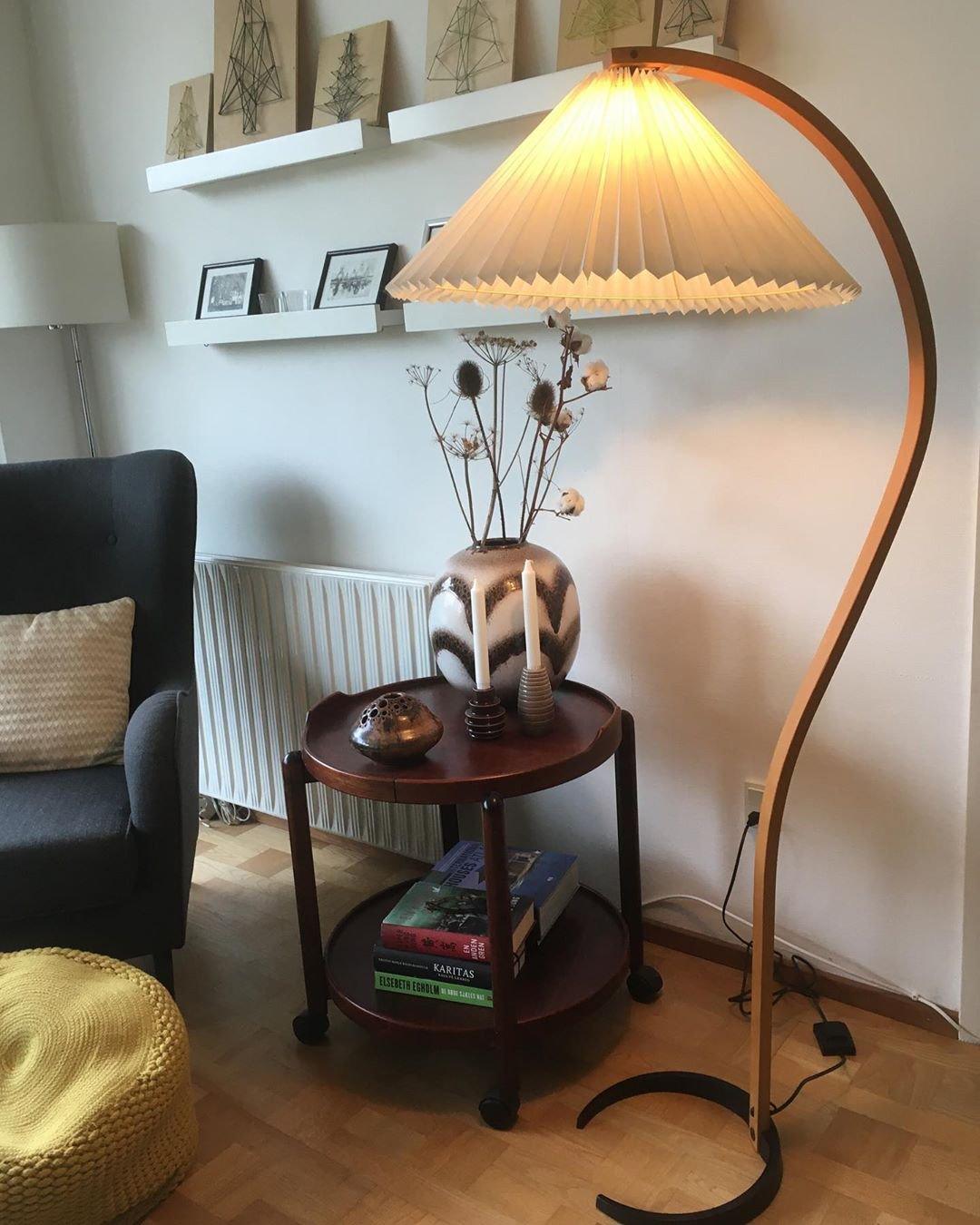 Curved Wooden Floor Lamp With Pleated Shade
