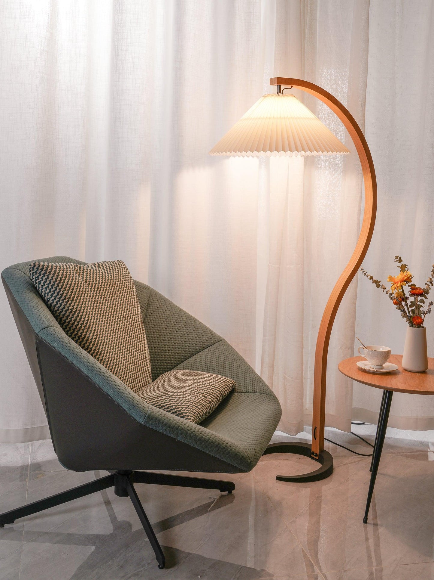 Curved Wooden Floor Lamp With Pleated Shade