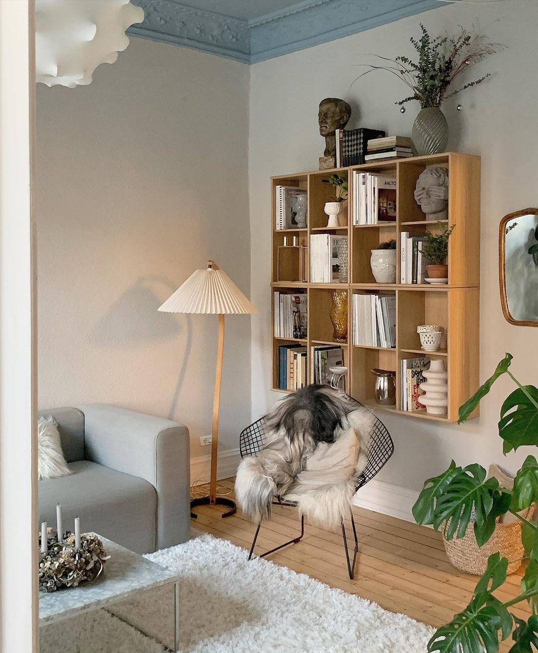 Curved Wooden Floor Lamp With Pleated Shade