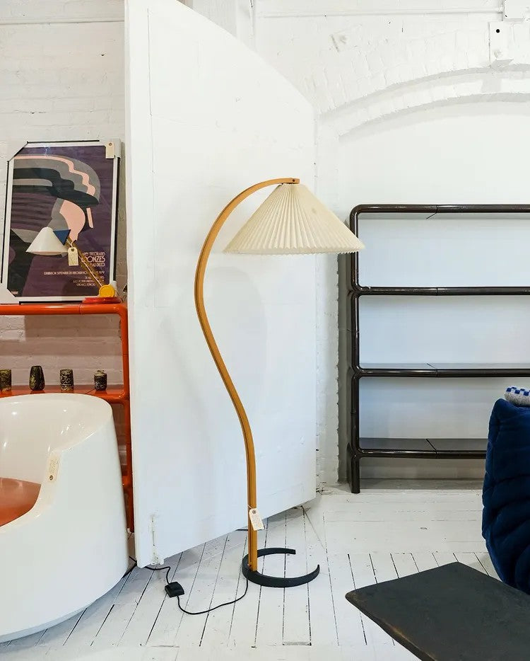 Curved Wooden Floor Lamp With Pleated Shade