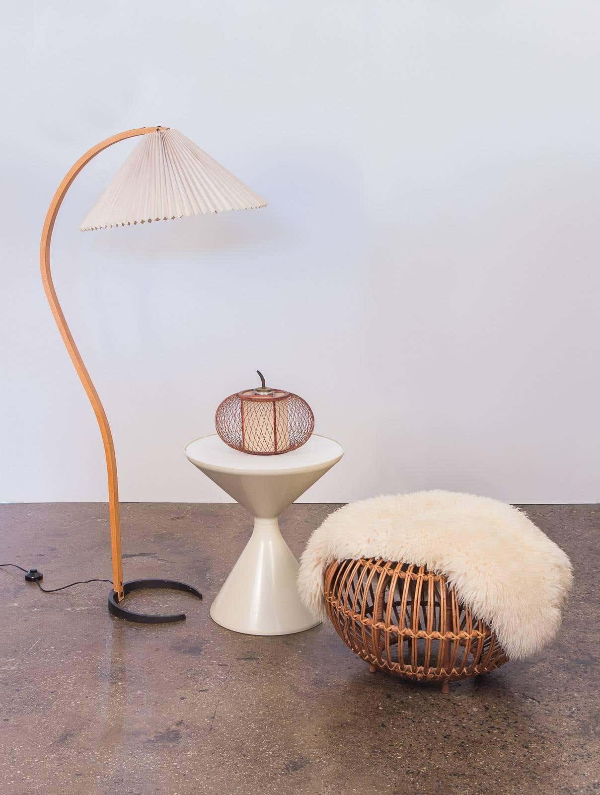 Curved Wooden Floor Lamp With Pleated Shade