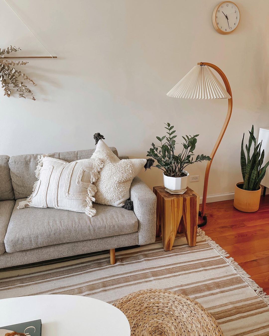 Curved Wooden Floor Lamp With Pleated Shade