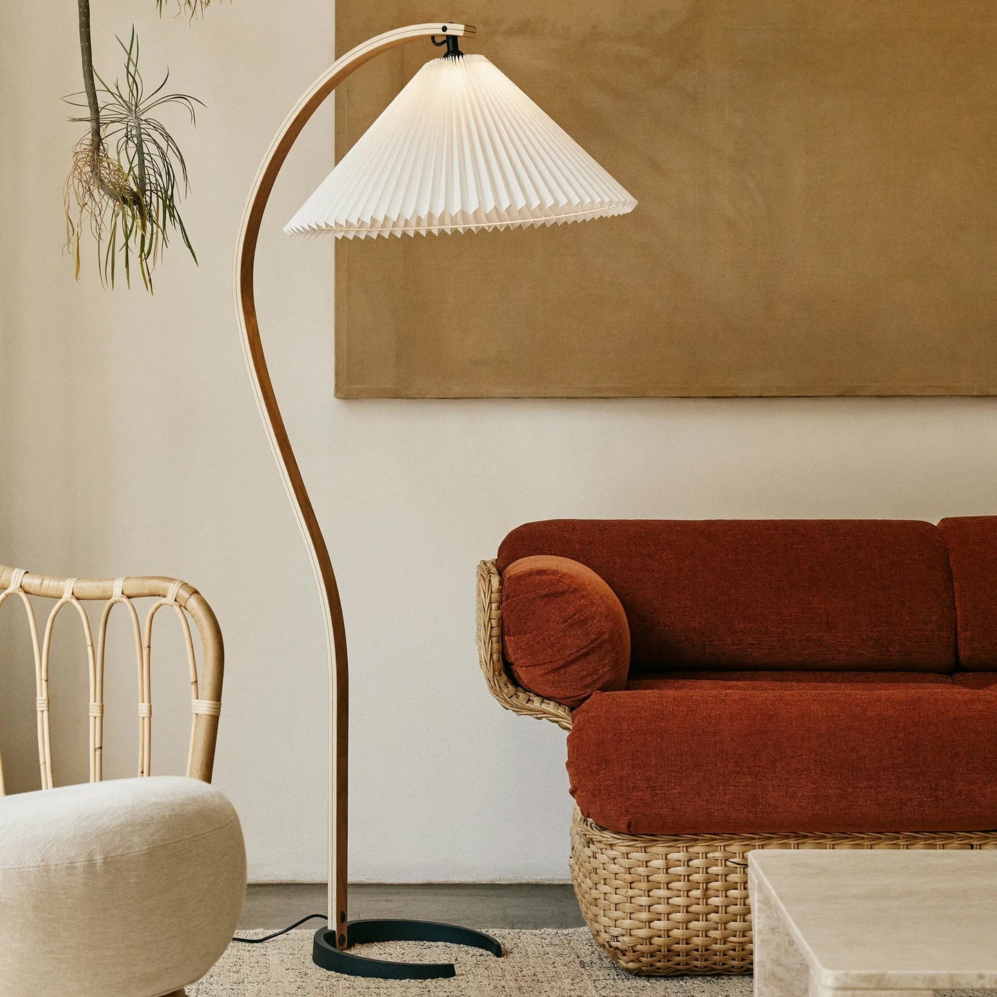 Curved Wooden Floor Lamp With Pleated Shade