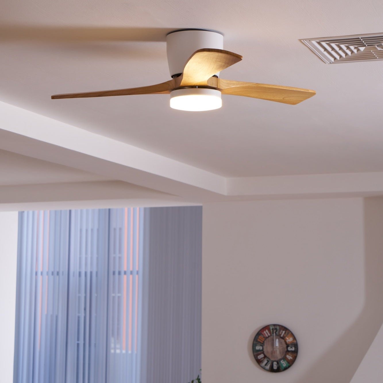 Wood Blade Ceiling Fan Ceiling Light With Remote Control